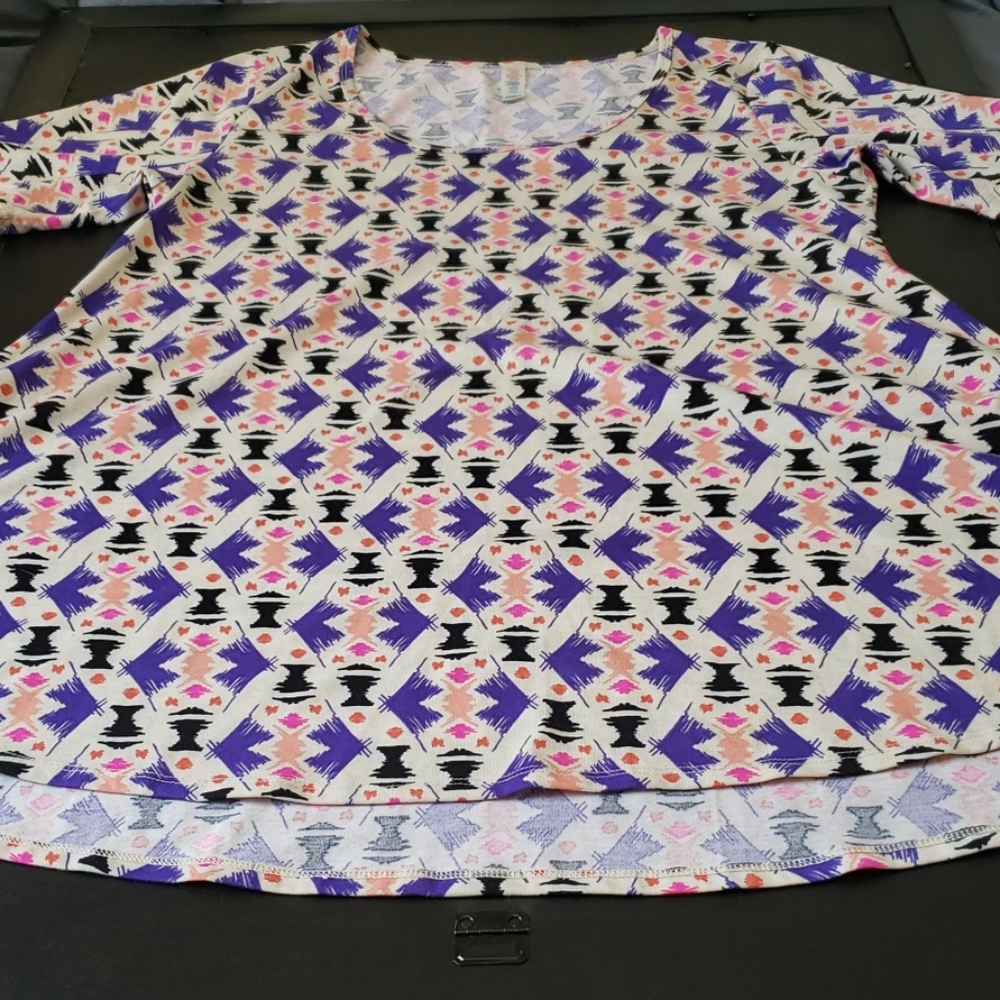 Lularoe Perfect T
